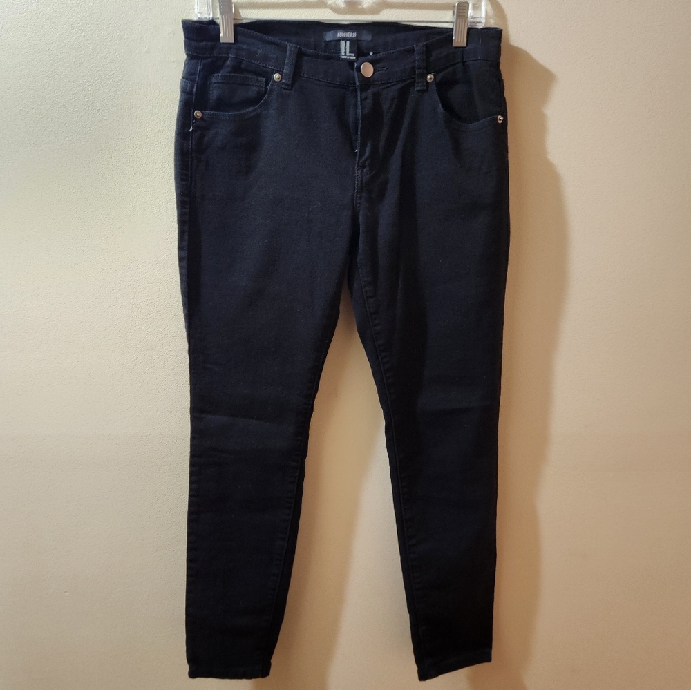 Forever 21, new, stretchable, black denim, skinny, unisex 29x29 or size 10
